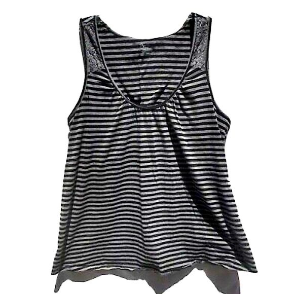 Bump In The Night Gray & Black Stripped Top, Built In Shelf Bra, Women’s Size M. - Picture 2 of 9